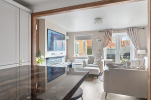 Photo 18- click for photo gallery